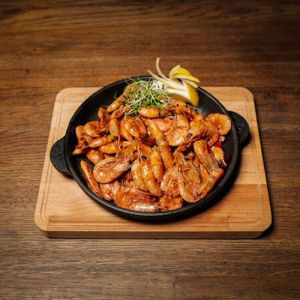 Гренландские креветки в остром соусе