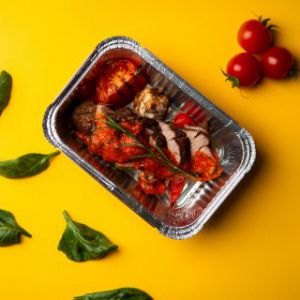 Свиний стейк з овочами та домашньою аджикою