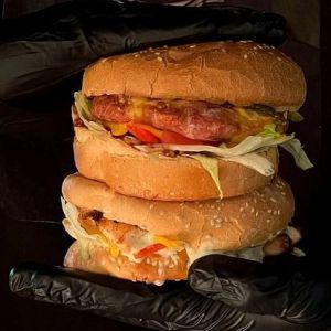 Beef бургер з яловичиною