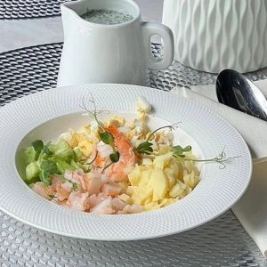 Окрошка з креветкою