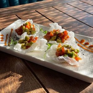 Морська перлина з лососем