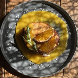 Стейк лосося з апельсиновим соусом