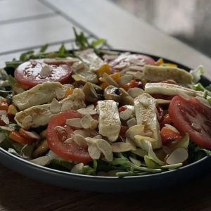Салат з Халумі