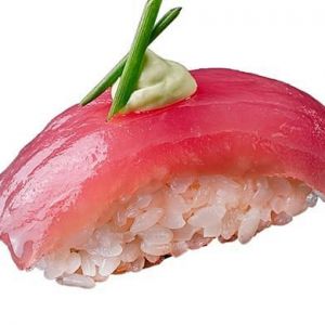 Нігірі з тунцем та васабі-майо