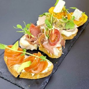 Асорті брускет