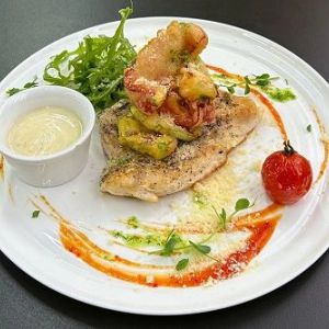 Стейк курячий з овочами Темпура