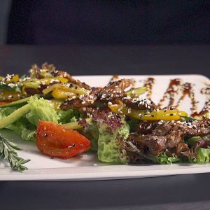 Салат з телятиною та овочами ВОК