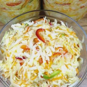 Салат із квашеною капустою