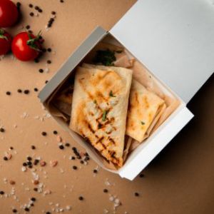 Лаваш із помідорами