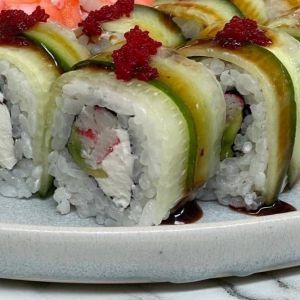 Філадельфія з огірком та сніжним крабом