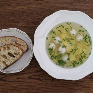 Курячий бульйон