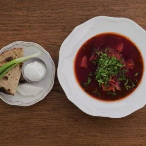 Борщ з телятиною