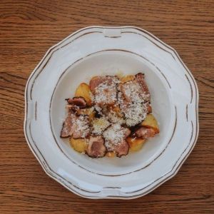 Картопля з беконом і пармезаном