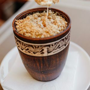 Мацонi з горіхами та медом