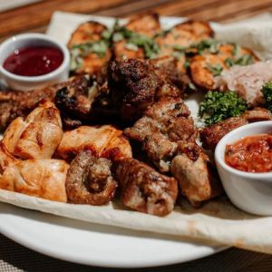 Доставка Тарілка з мангалу из Хінкальня Тарілка з мангалу