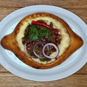 Доставка Хачапурі по-аджарськи з баранчиком из Хінкальня Хачапурі по-аджарськи з баранчиком