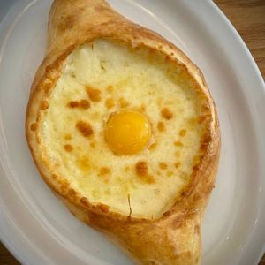 Доставка Хачапурі по-аджарськи из Хінкальня Хачапурі по-аджарськи