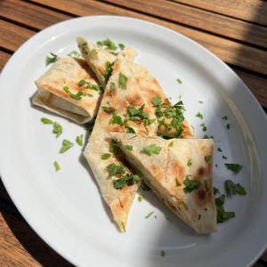 Доставка Лаваш з сулугуні из Хінкальня Лаваш з сулугуні