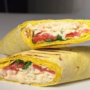 Лаваш Сулугуні