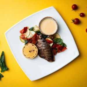 Дорадо з овочами