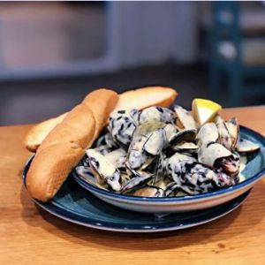 Мідії у вершковому соусі