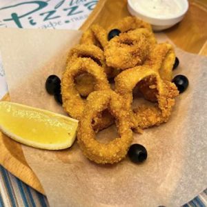 Кільця кальмарів фрі