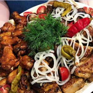 Шашлик на компанію