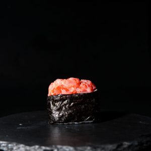 Гункан з тунцем