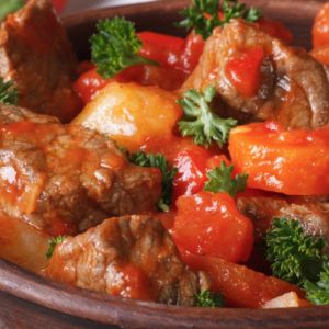 Баранина з овочами