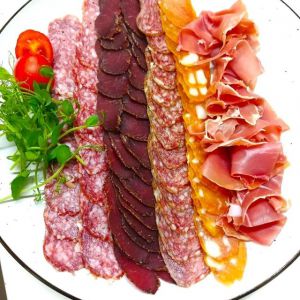 М'ясне асорті