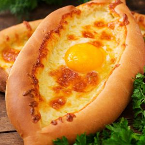 Хачапурі по-аджарськи